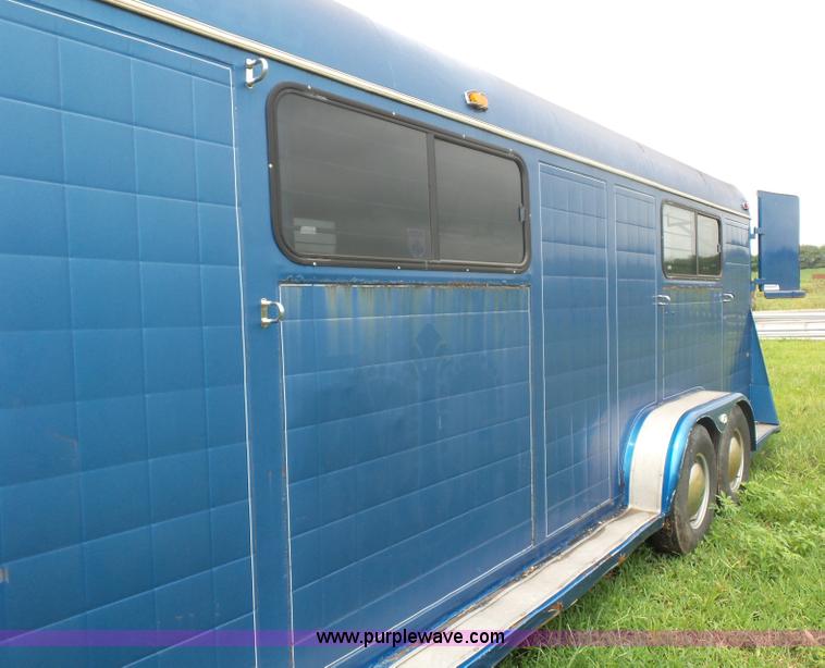 image for item K1617 1992 Sundowner enclosed gooseneck trailer