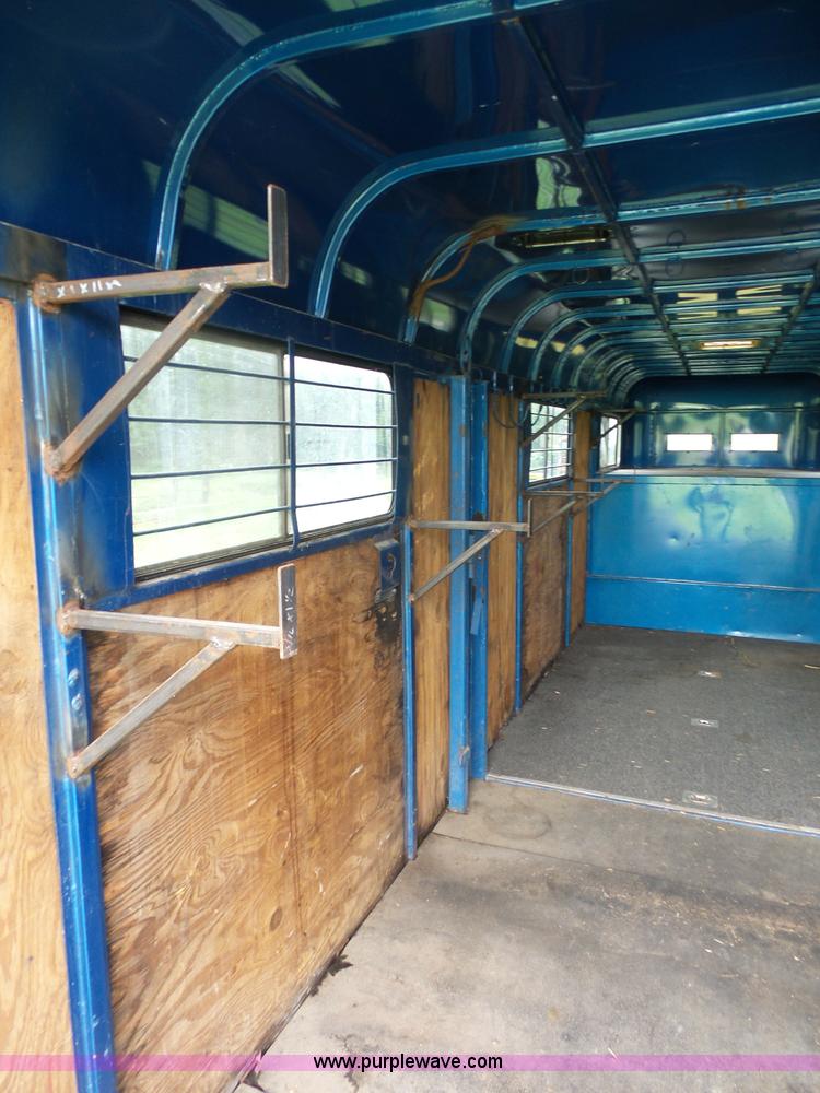 image for item K1617 1992 Sundowner enclosed gooseneck trailer