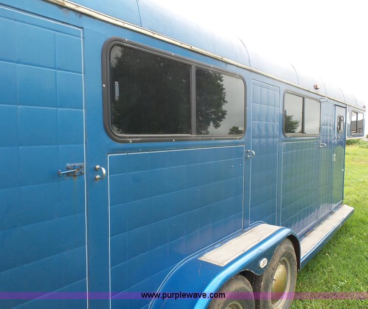 image for item K1617 1992 Sundowner enclosed gooseneck trailer