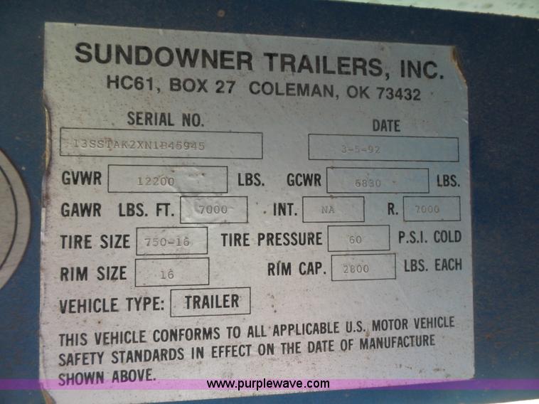 image for item K1617 1992 Sundowner enclosed gooseneck trailer