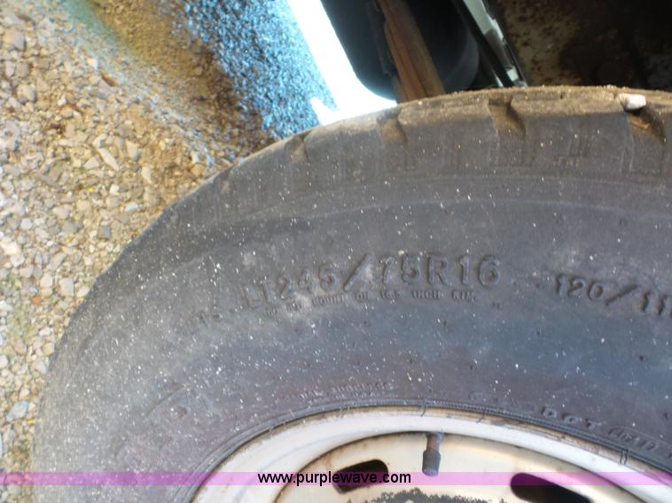 image for item K1628 2000 Dodge Ram Wagon B3500 Maxi van