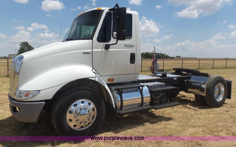 image for item K1998 2011 International TranStar 8600 truck cab and chassis