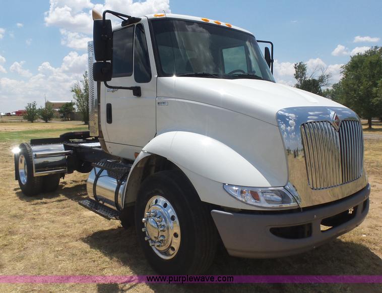 image for item K1998 2011 International TranStar 8600 truck cab and chassis