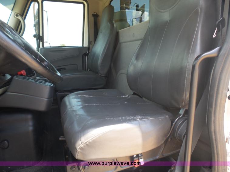 image for item K1998 2011 International TranStar 8600 truck cab and chassis