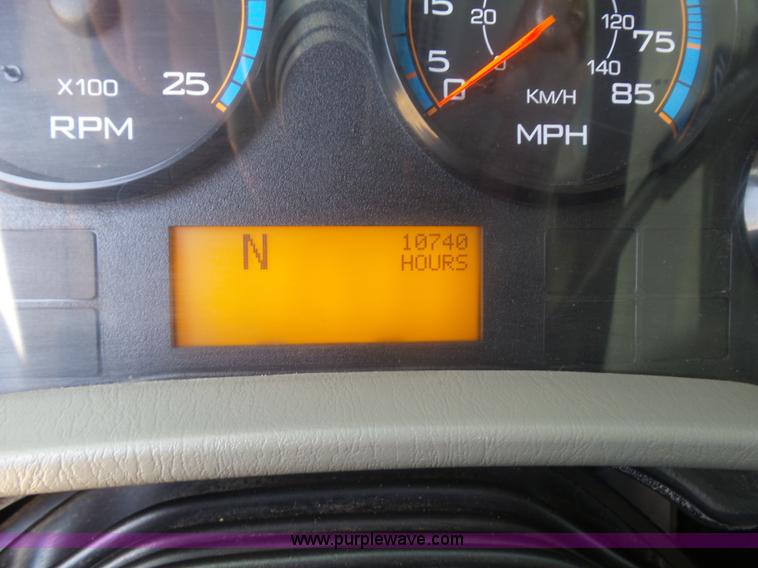 image for item K1998 2011 International TranStar 8600 truck cab and chassis