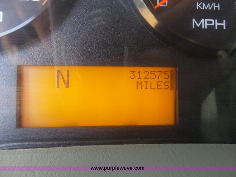 image for item K1998 2011 International TranStar 8600 truck cab and chassis