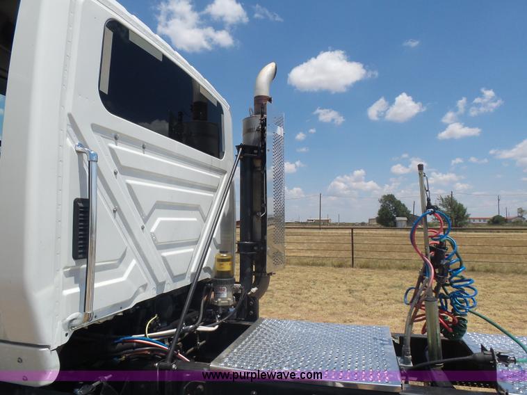 image for item K1998 2011 International TranStar 8600 truck cab and chassis