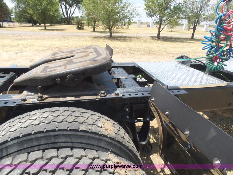 image for item K1998 2011 International TranStar 8600 truck cab and chassis