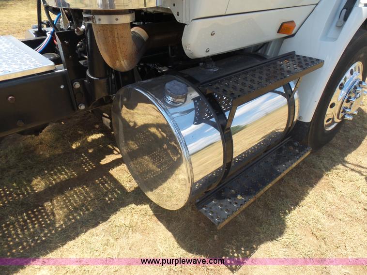 image for item K1998 2011 International TranStar 8600 truck cab and chassis