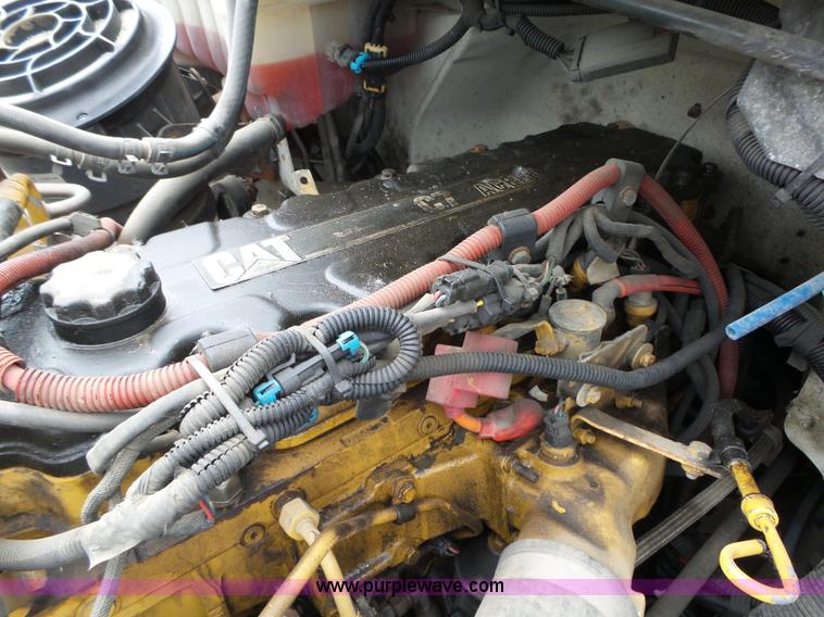 image for item K2176 2005 Freightliner Business Class M2 box truck