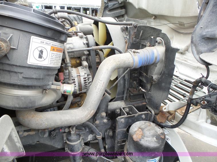 image for item K2176 2005 Freightliner Business Class M2 box truck