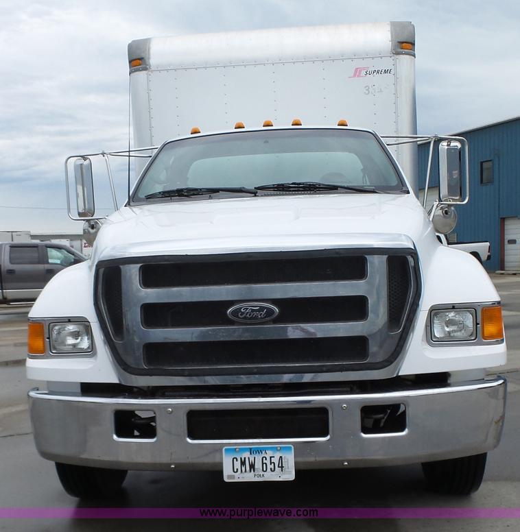 image for item K2177 2005 Ford F650 Super Duty XL box truck