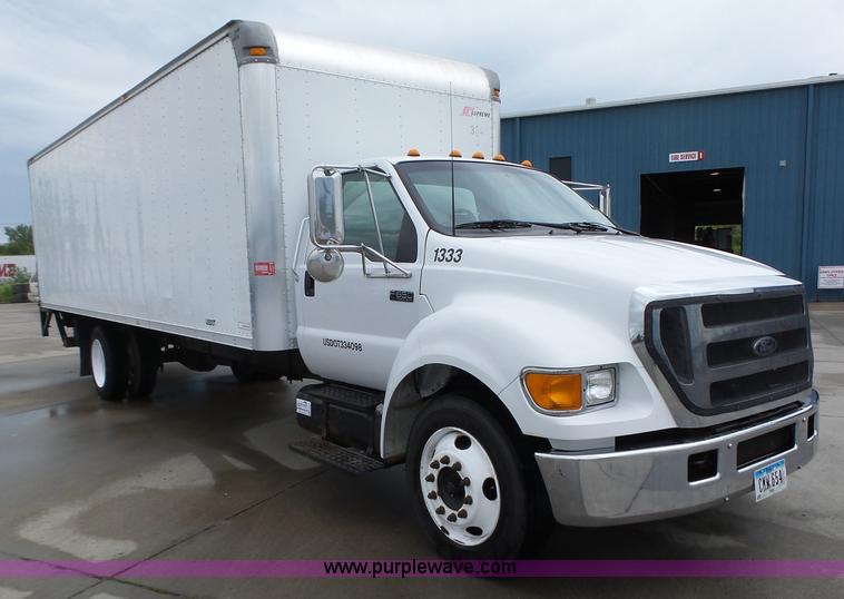image for item K2177 2005 Ford F650 Super Duty XL box truck