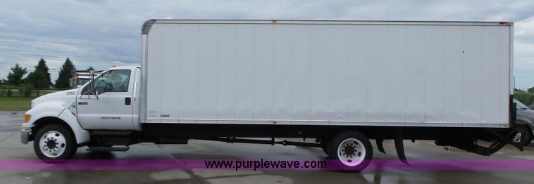 image for item K2177 2005 Ford F650 Super Duty XL box truck