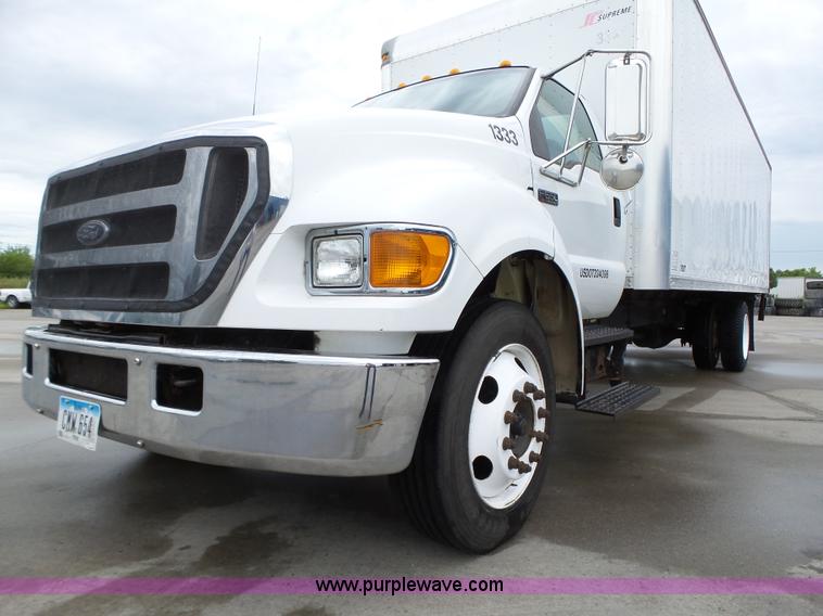image for item K2177 2005 Ford F650 Super Duty XL box truck