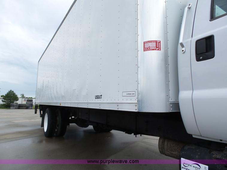 image for item K2177 2005 Ford F650 Super Duty XL box truck