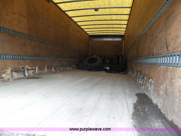 image for item K2177 2005 Ford F650 Super Duty XL box truck