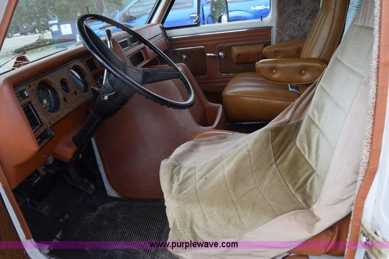 image for item K2856 1977 Chevrolet 3500 RV