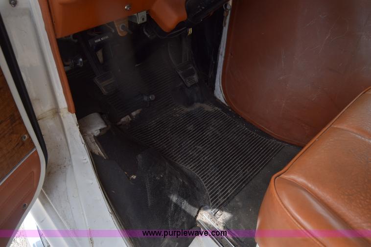 image for item K2856 1977 Chevrolet 3500 RV