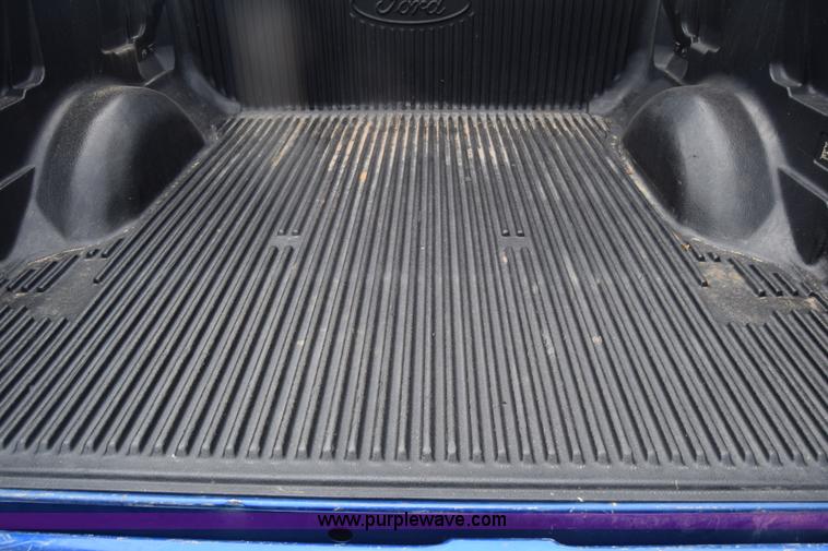 image for item K2857 2013 Ford F150 XLT SuperCrew pickup truck