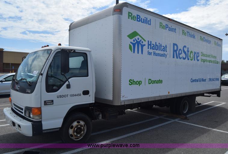 image for item K2877 2000 GMC W4500 box truck