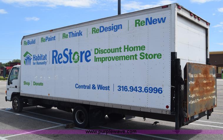 image for item K2877 2000 GMC W4500 box truck