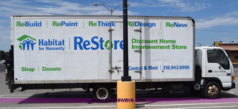 image for item K2877 2000 GMC W4500 box truck