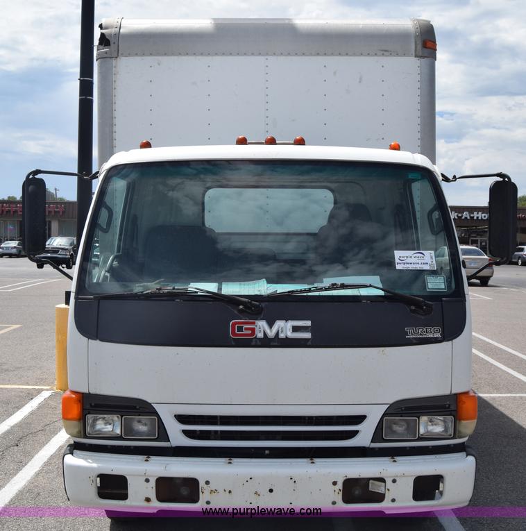 image for item K2877 2000 GMC W4500 box truck