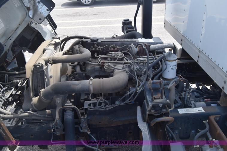 image for item K2877 2000 GMC W4500 box truck