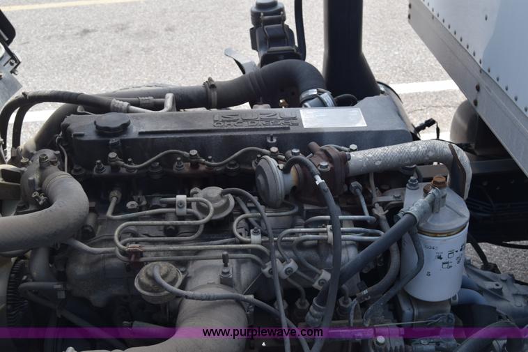 image for item K2877 2000 GMC W4500 box truck