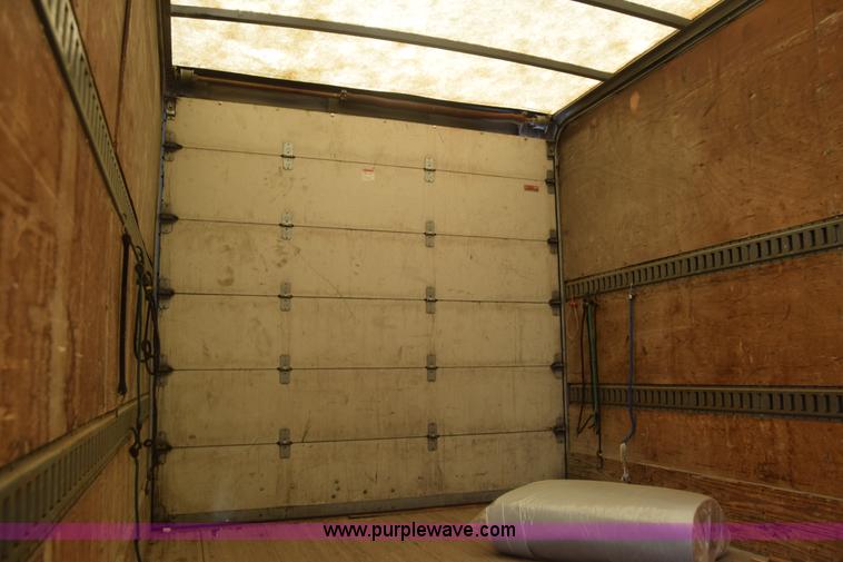 image for item K2877 2000 GMC W4500 box truck