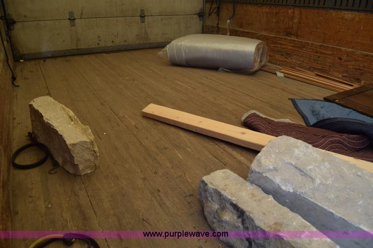 image for item K2877 2000 GMC W4500 box truck