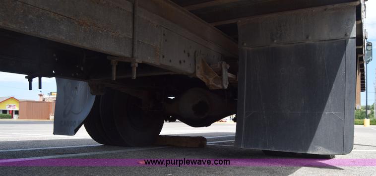 image for item K2877 2000 GMC W4500 box truck