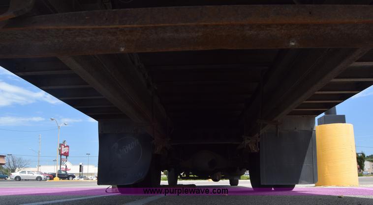 image for item K2877 2000 GMC W4500 box truck