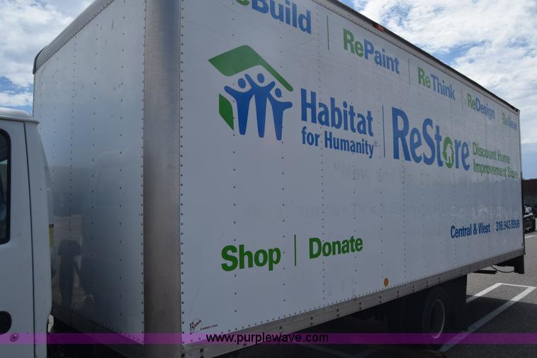 image for item K2877 2000 GMC W4500 box truck