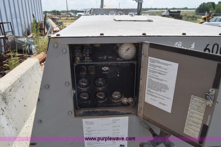 image for item K2926 1995 Leroi Q185DJF air compressor