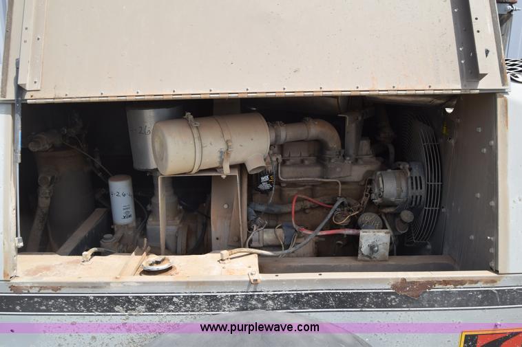 image for item K2926 1995 Leroi Q185DJF air compressor