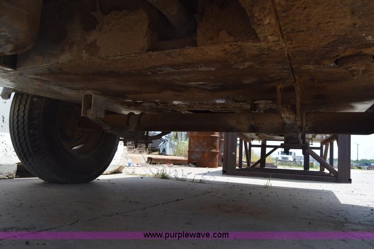 image for item K2926 1995 Leroi Q185DJF air compressor