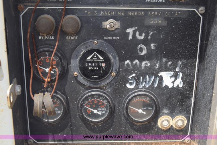 image for item K2927 1995 Leroi Q185DJE air compressor