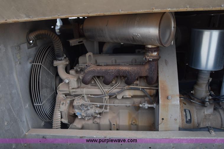 image for item K2927 1995 Leroi Q185DJE air compressor