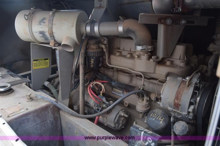 image for item K2927 1995 Leroi Q185DJE air compressor