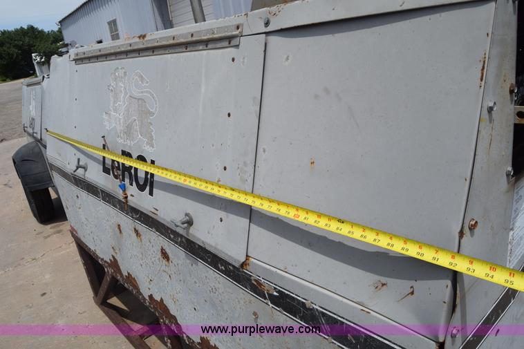 image for item K2927 1995 Leroi Q185DJE air compressor