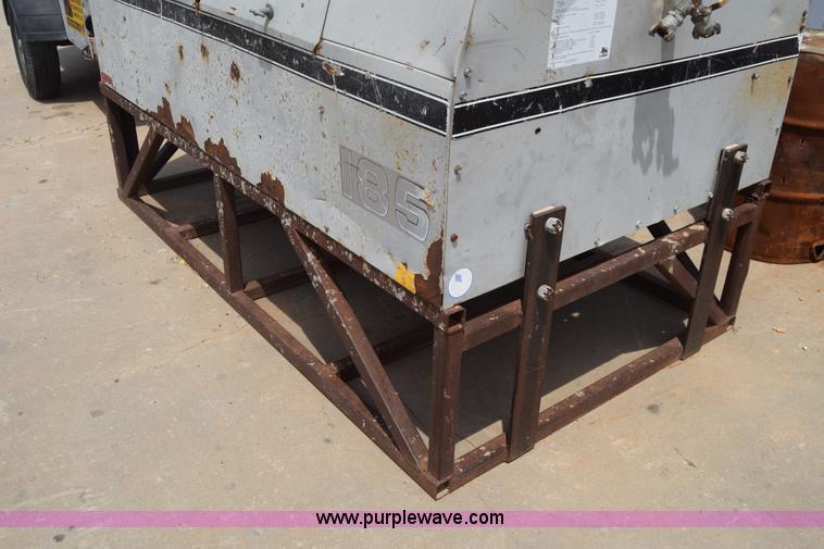 image for item K2927 1995 Leroi Q185DJE air compressor