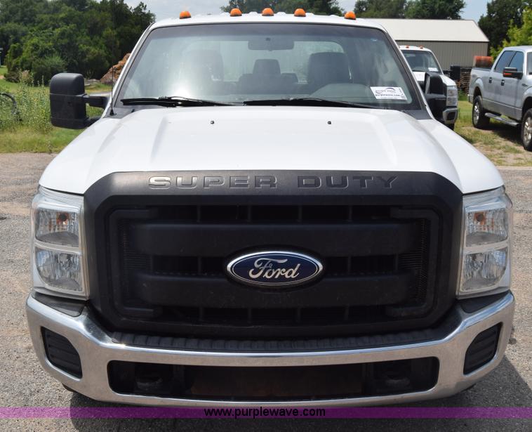 image for item K2928 2011 Ford F250 Super Duty Crew Cab pickup truck