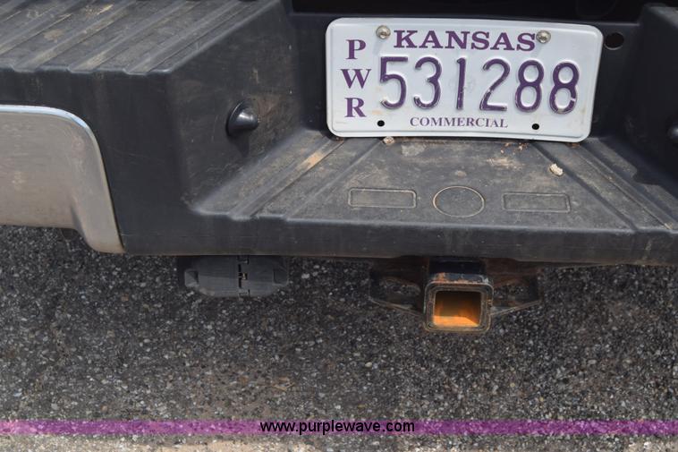 image for item K2928 2011 Ford F250 Super Duty Crew Cab pickup truck