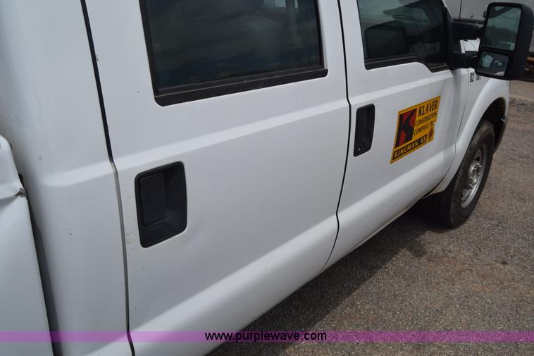 image for item K2928 2011 Ford F250 Super Duty Crew Cab pickup truck