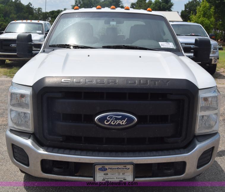 image for item K2929 2011 Ford F250 Super Duty Crew Cab pickup truck