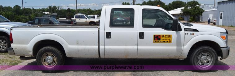 image for item K2929 2011 Ford F250 Super Duty Crew Cab pickup truck