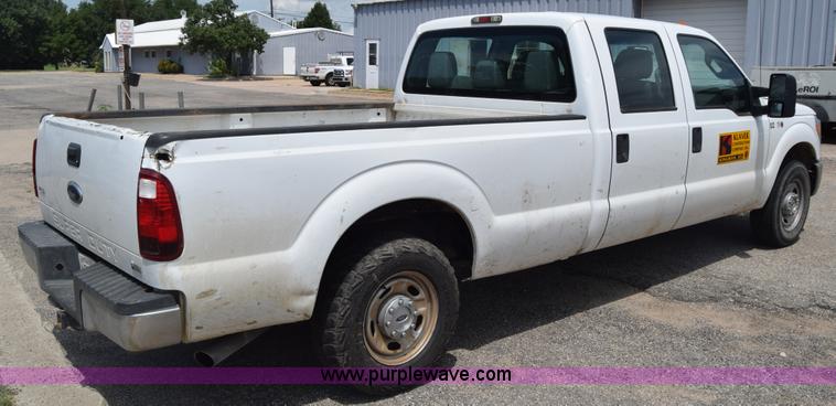 image for item K2929 2011 Ford F250 Super Duty Crew Cab pickup truck