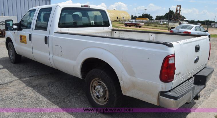image for item K2929 2011 Ford F250 Super Duty Crew Cab pickup truck